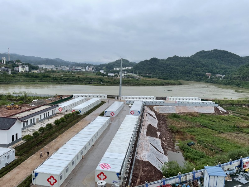 中湘智建赴桑植抗疫突擊隊為當地建成140套模塊化應急隔離艙